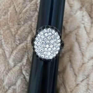 💞SALE!💞 Vintage Estate Ring Size 8 - Charcoal Colored Metal Rhinestones